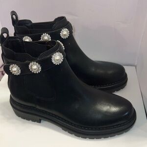 ♦️ Copper Key Women's Cosmo Pearl Rhinestone Leather  Booties Black Size 6M New